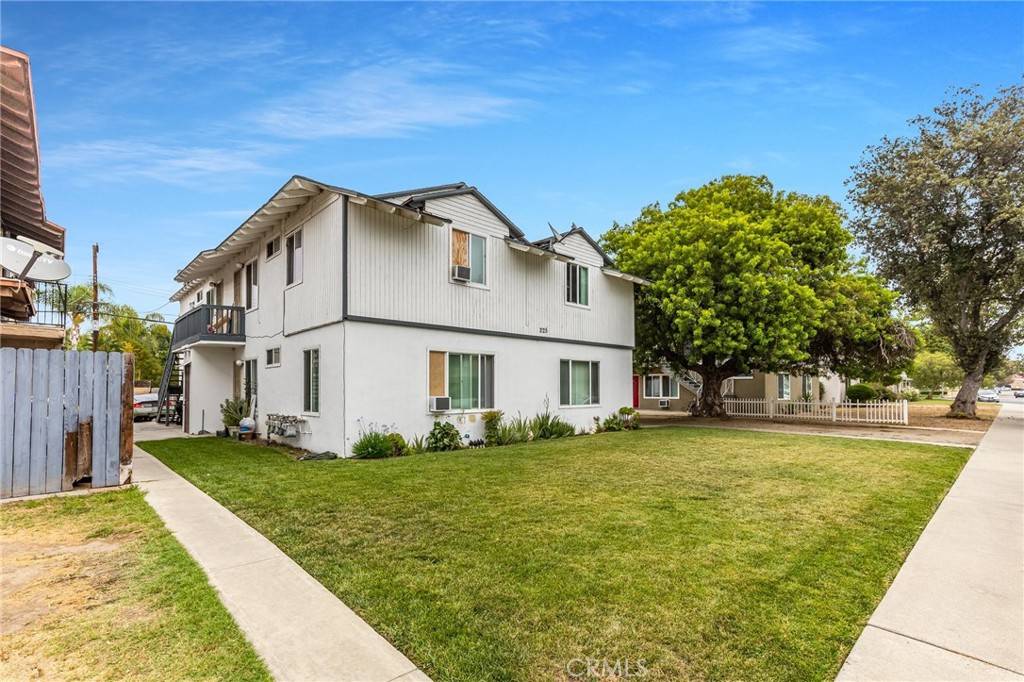 225 W Knepp AVE, Fullerton, CA 92832