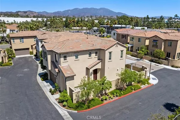 Lake Forest, CA 92610,201 Primrose DR