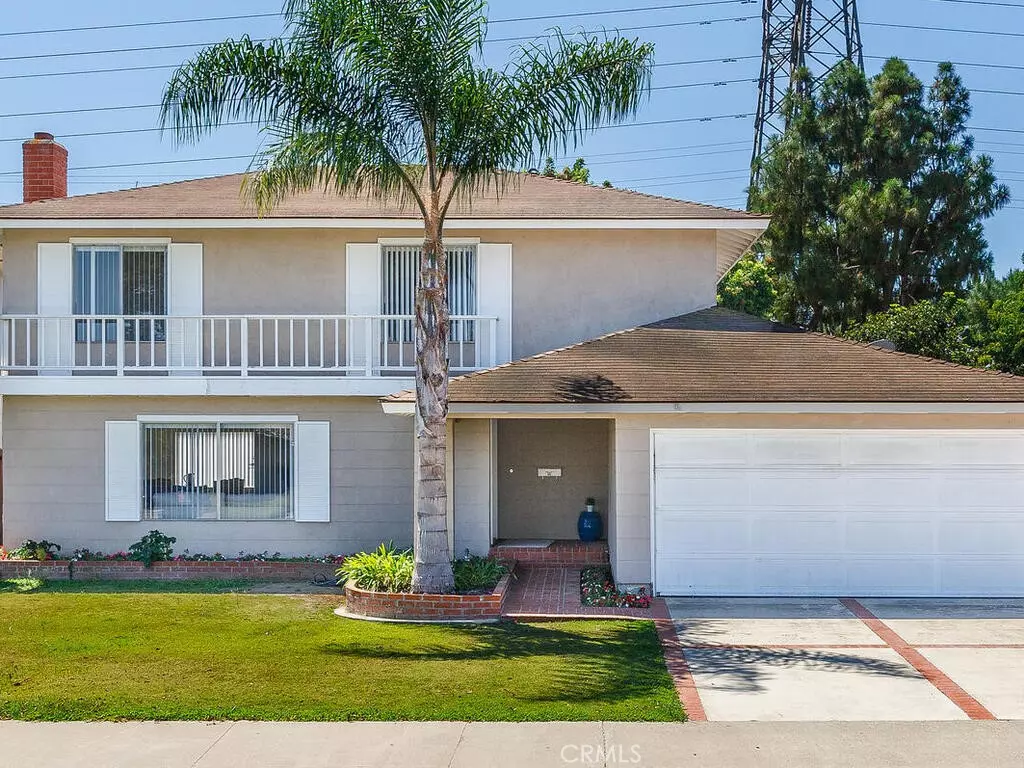 Huntington Beach, CA 92646,9022 Hyde Park DR