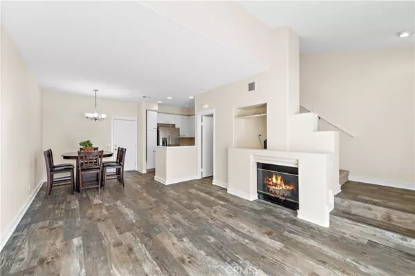 Lake Forest, CA 92679,19593 Agria WAY