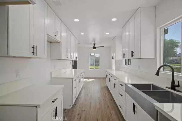 Downey, CA 90241,11413 Samoline AVE