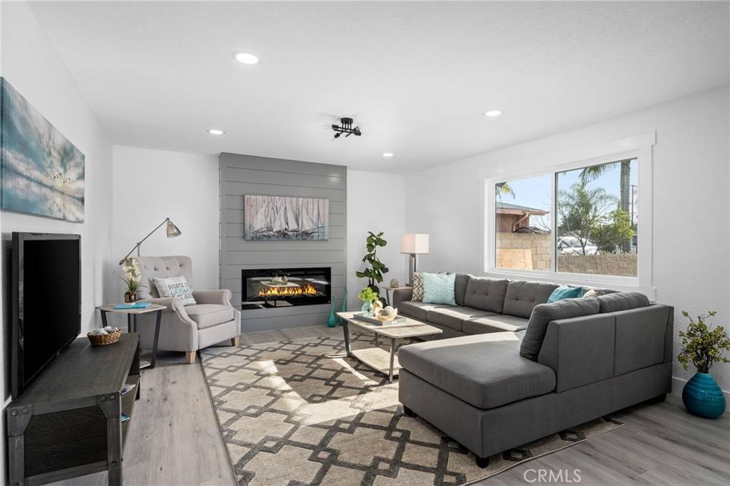 Stanton, CA 90680,7801 Santa Monica AVE