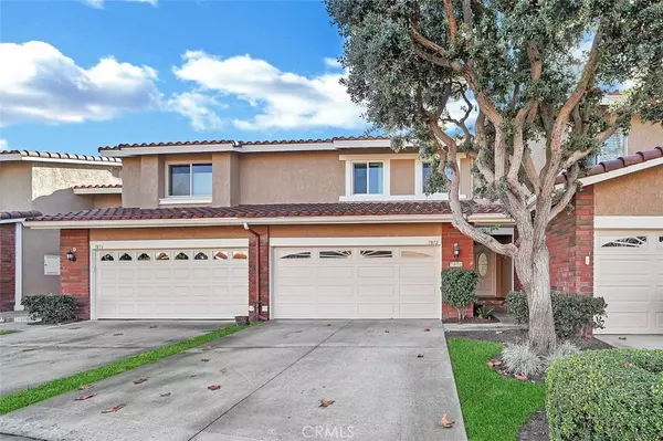 Huntington Beach, CA 92648,7872 Southwind CIR