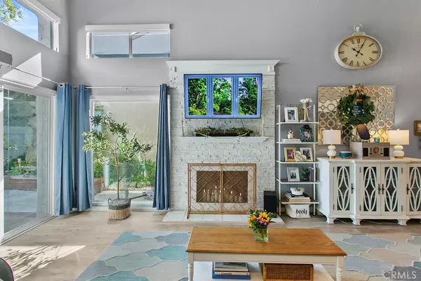 Lake Forest, CA 92630,22696 S Canada CT