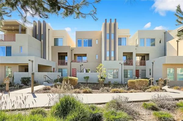 132 Cadence, Irvine, CA 92618