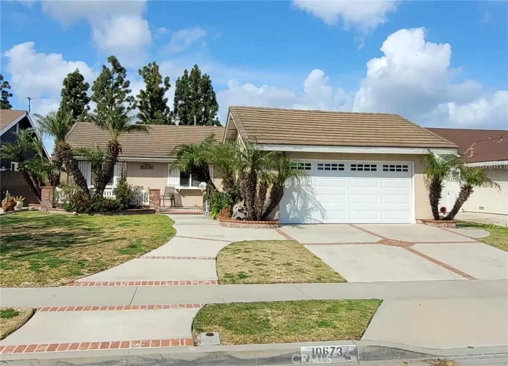 Fountain Valley, CA 92708,10673 El Este Avenue