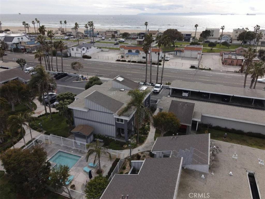 Huntington Beach, CA 92649,17132 Pacific Coast #204