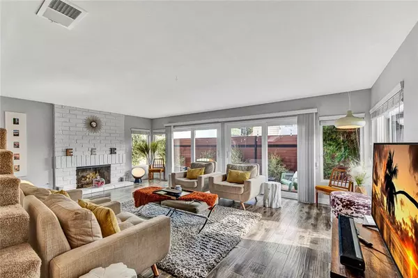 Lake Forest, CA 92630,22712 Islamare LN