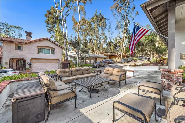 Lake Forest, CA 92630,24622 Shadowfax DR