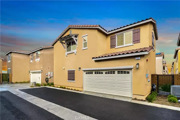 Perris, CA 92571,112 Pine CT