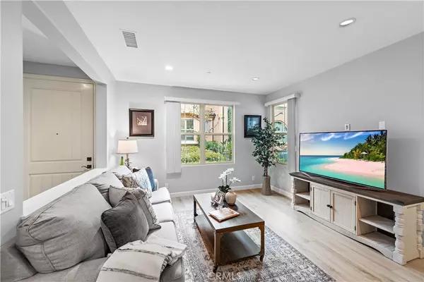 Irvine, CA 92620,63 Fairymoss