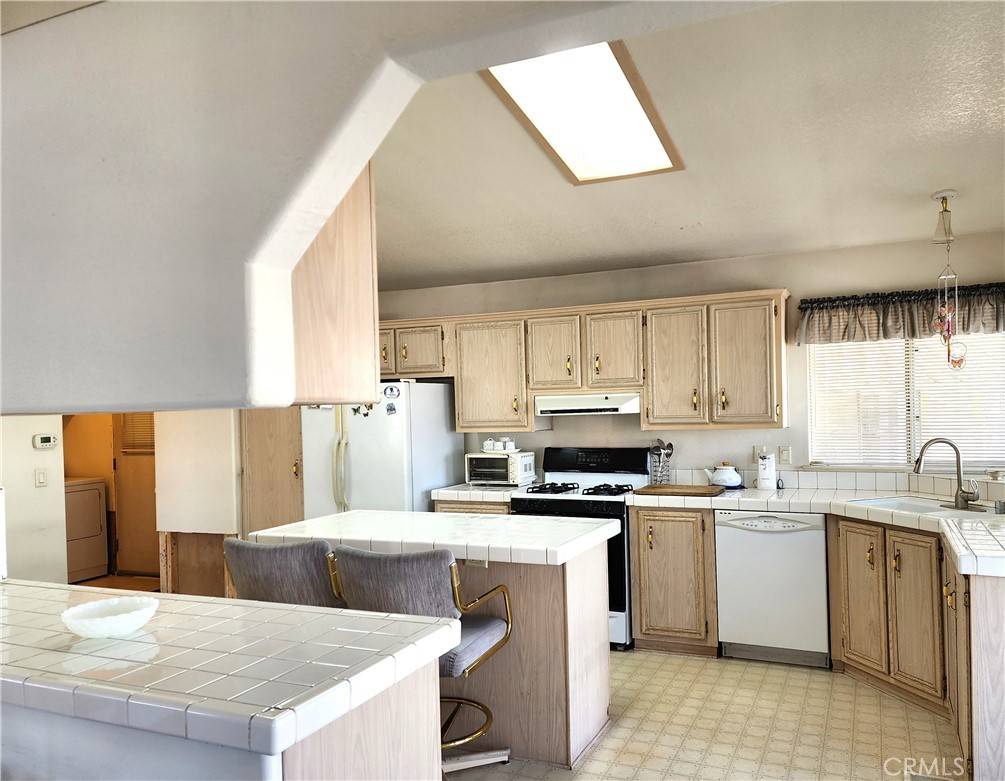 Anaheim, CA 92804,235 S Beach Blvd. #128