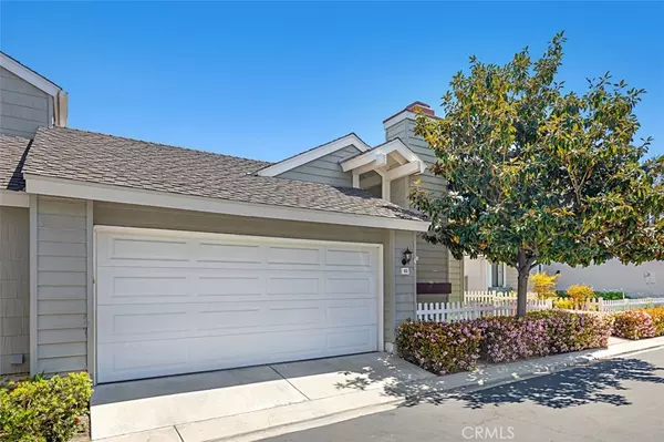 Irvine, CA 92614,53 Wintermist #32