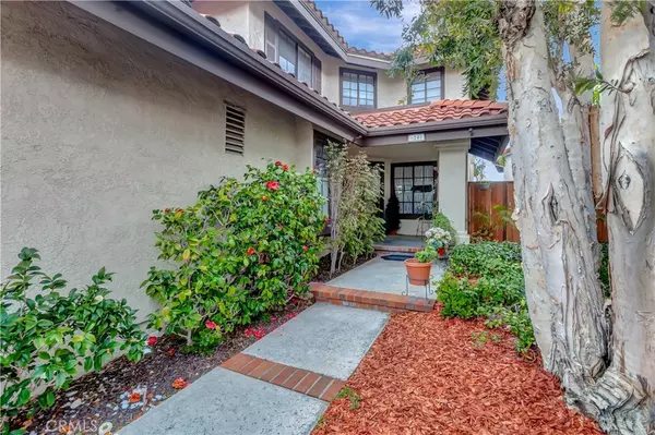 Anaheim Hills, CA 92807,6248 E Quartz LN