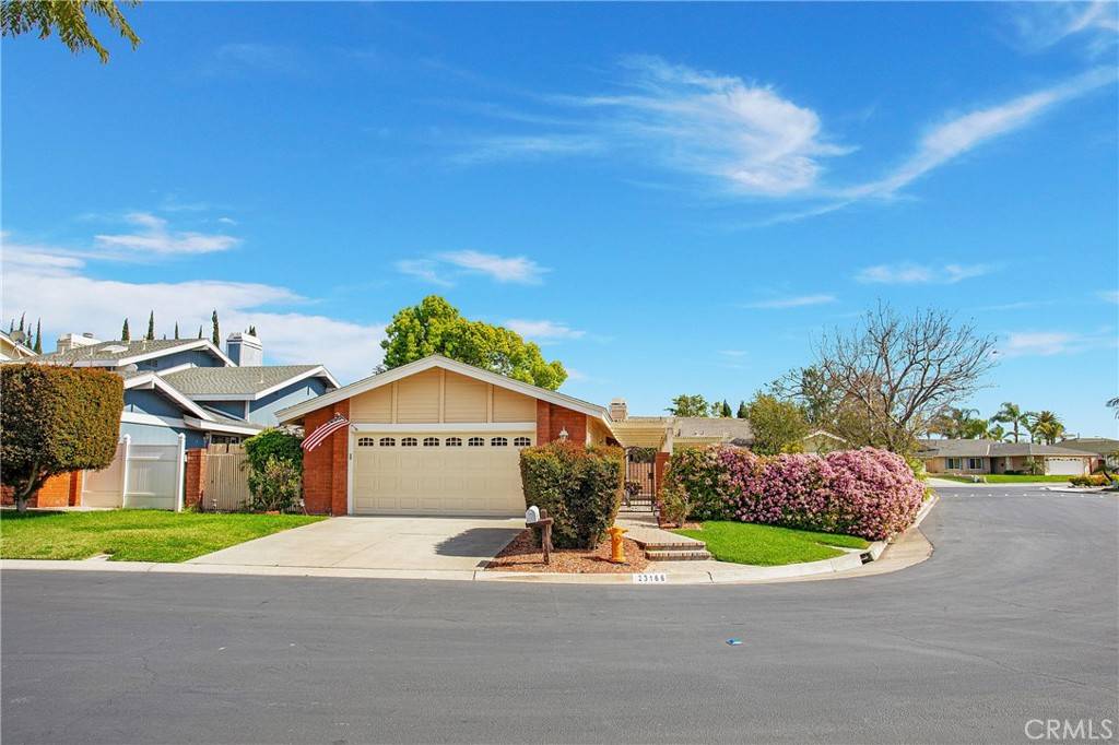 23166 Vista WAY, Lake Forest, CA 92630