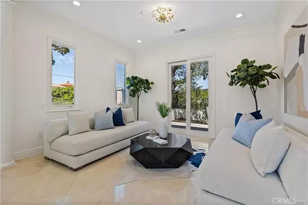 Newport Coast, CA 92657,4 Telescope