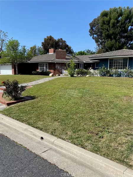 1271 Brittany Cross RD, North Tustin, CA 92705