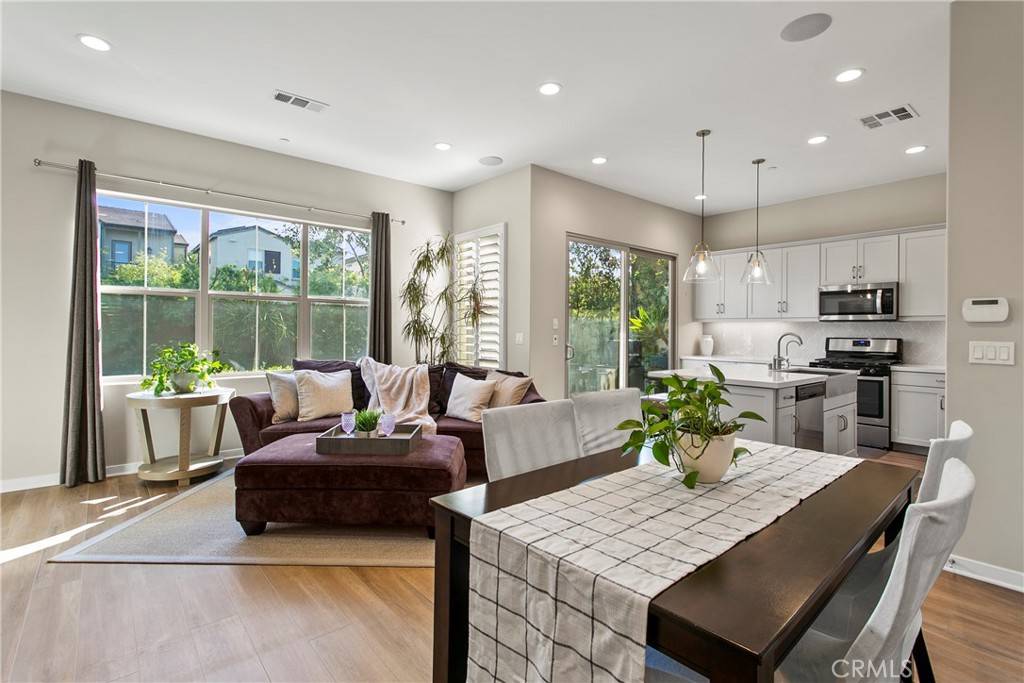 4147 Cameron Way #104, Corona, CA 92883