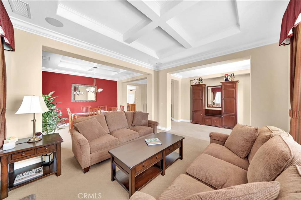 Irvine, CA 92603,102 Bottlebrush