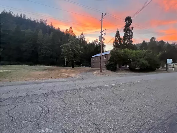 Castella, CA 96017,30776 Crag View DR