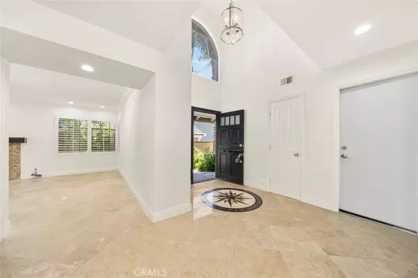 Irvine, CA 92620,14 Trovita