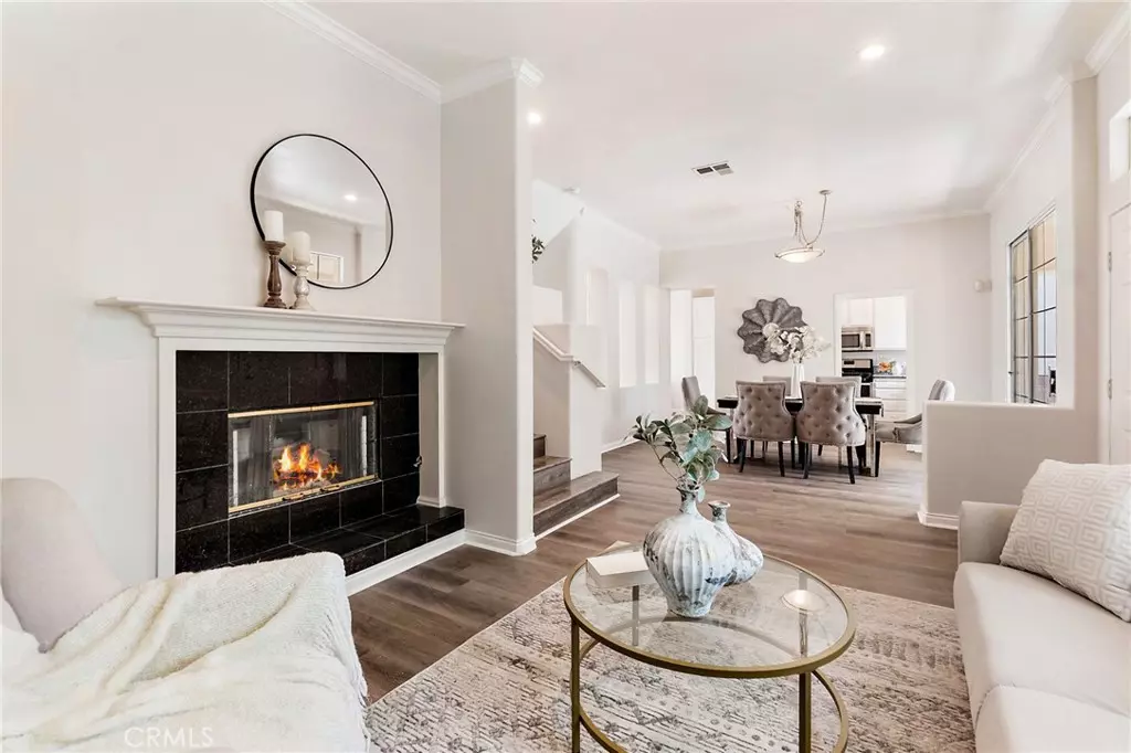 Tustin, CA 92782,2828 Ballesteros LN