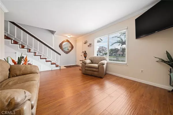 Huntington Beach, CA 92647,6672 Sun DR #D