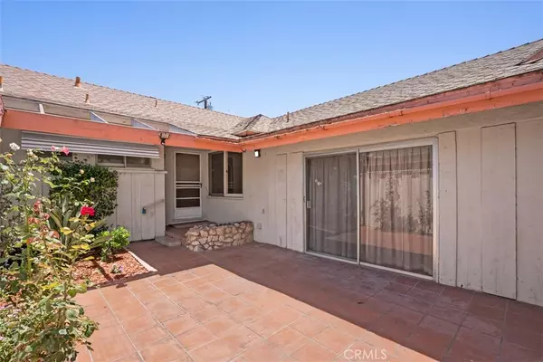 Santa Ana, CA 92706,2201 Spinnaker ST