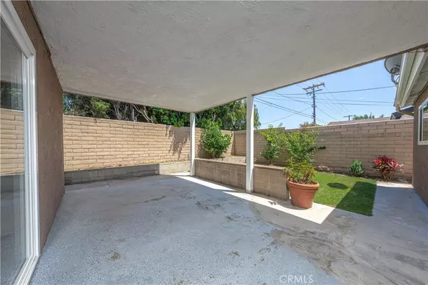 Huntington Beach, CA 92647,6281 Balmoral DR