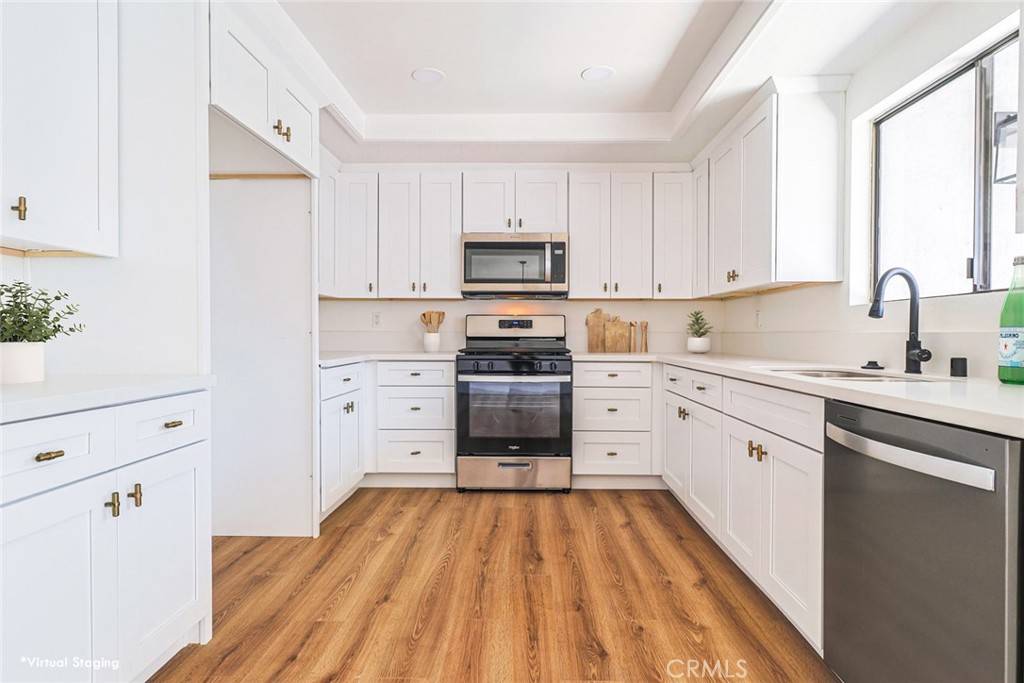 Stanton, CA 90680,11089 Irwin DR