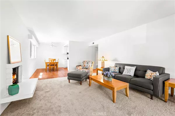 6600 Warner AVE #16, Huntington Beach, CA 92647