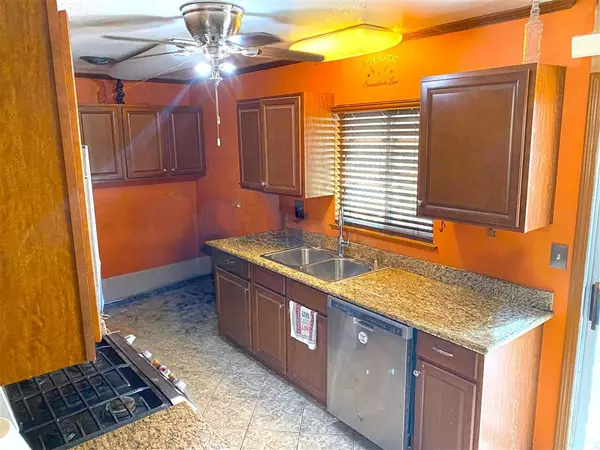 Blythe, CA 92225,671 N 10th ST