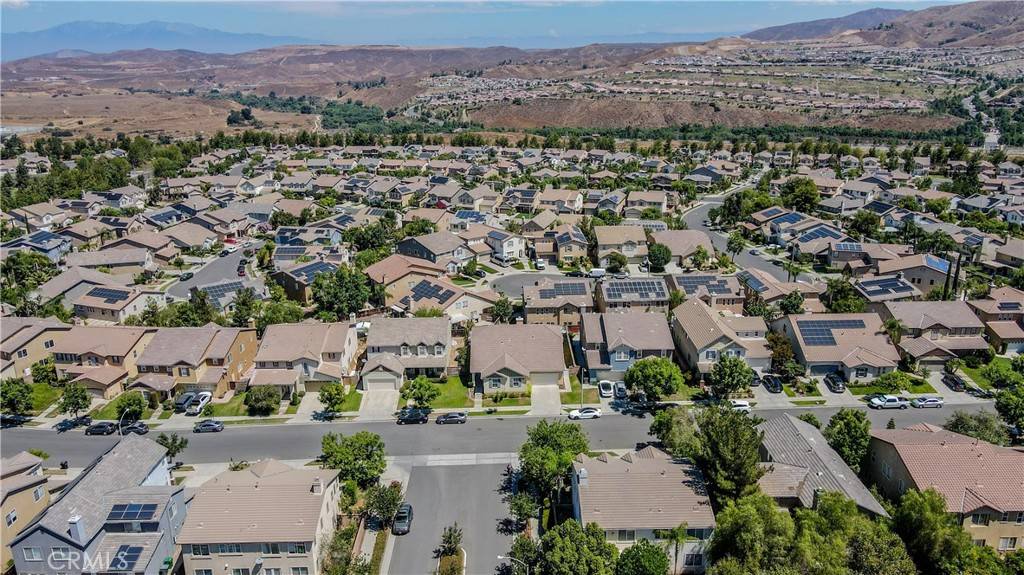 Corona, CA 92883,25138 Cliffrose St