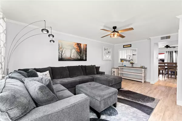 Lake Forest, CA 92630,25885 Trabuco RD #124