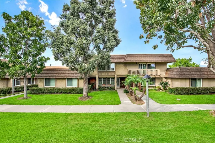 10234 Durango River CT, Fountain Valley, CA 92708