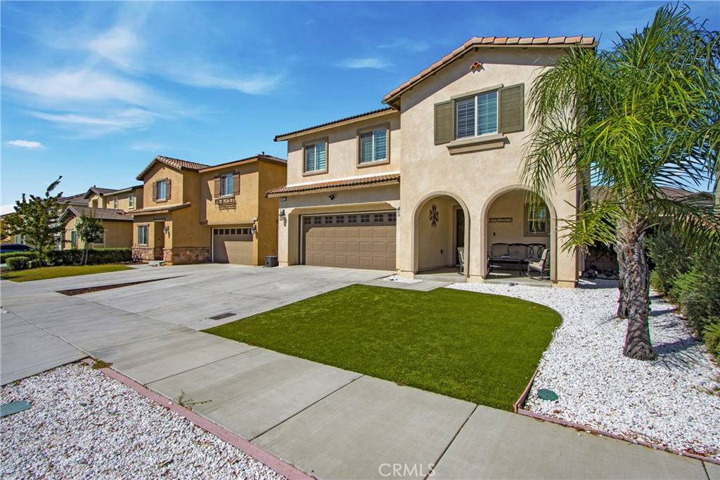 Fontana, CA 92336,6952 Alderwood DR
