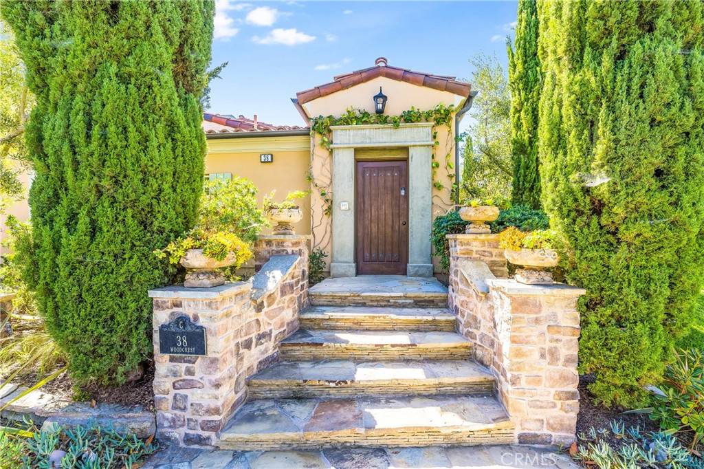 Irvine, CA 92603,38 WOODCREST
