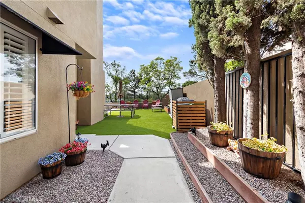 Mission Viejo, CA 92691,27812 Violet #140