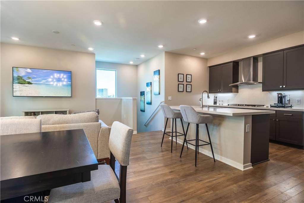 Irvine, CA 92612,197 Bowery