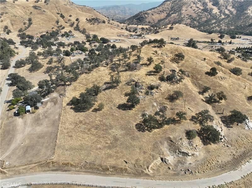 6698 Gaston DR, Sanger, CA 93657