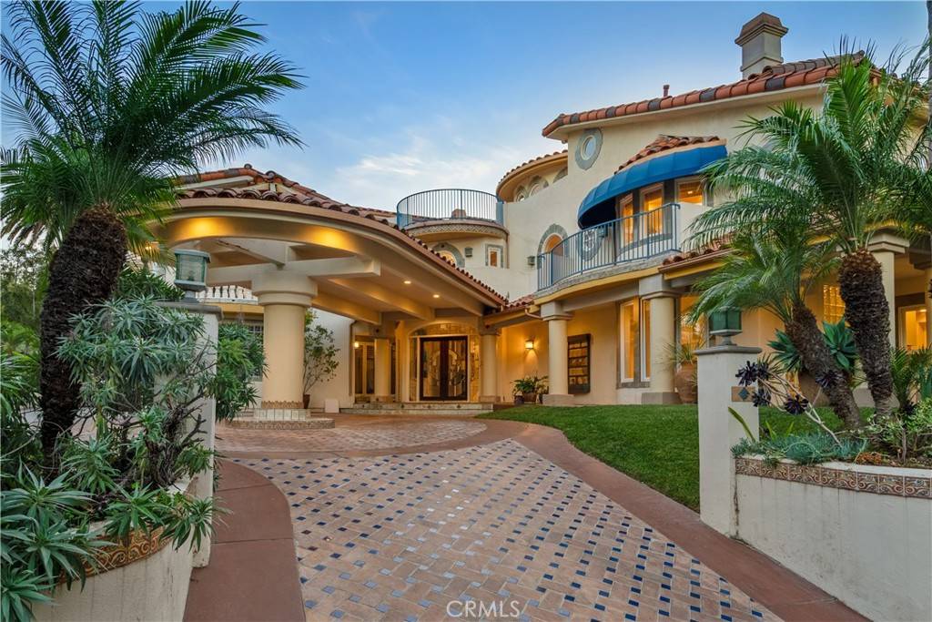 4781 E Copa De Oro DR, Anaheim Hills, CA 92807