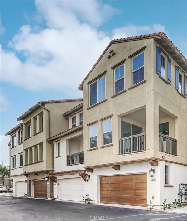 7276 Crystal Drive, Huntington Beach, CA 92648