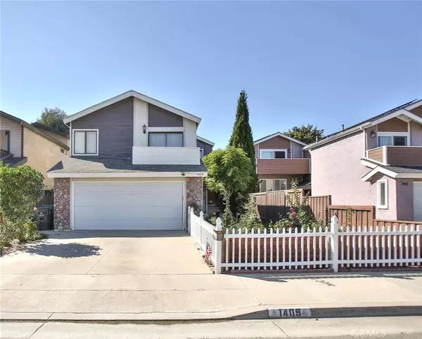 1409 Lakeside LN,  Huntington Beach,  CA 92648