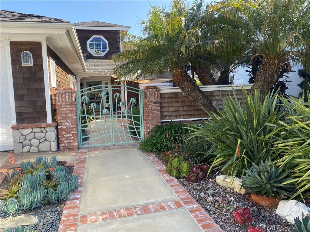San Clemente, CA 92672,231 Avenida Princesa
