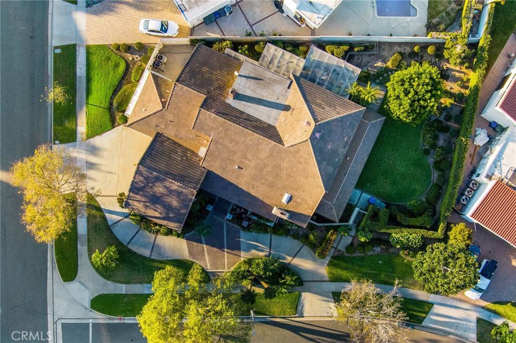 Lakewood, CA 90712,3711 Manor DR
