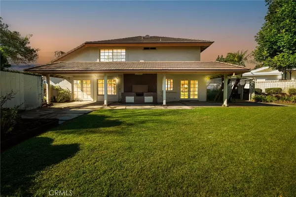 Lakewood, CA 90712,3711 Manor DR