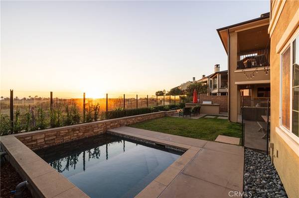 Huntington Beach, CA 92649,4692 Oceanridge DR