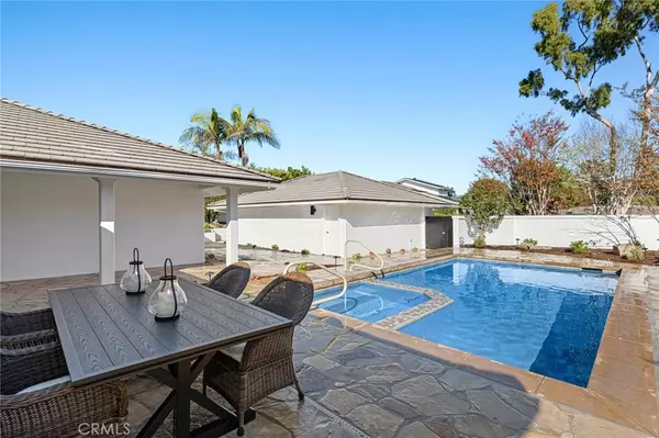 Corona Del Mar, CA 92625,1505 Sandcastle DR