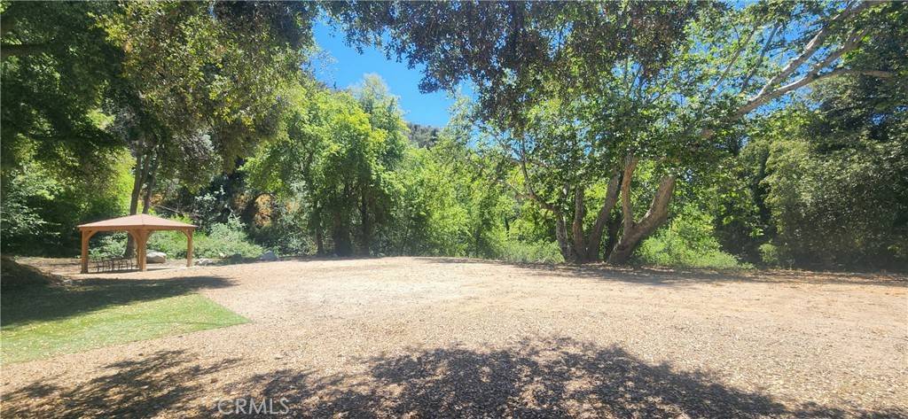 38205 Potato Canyon RD,  Oak Glen,  CA 92399