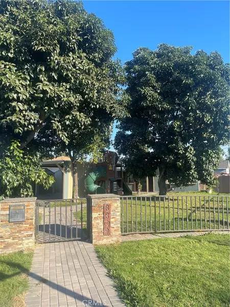 8809 Gardendale ST, Downey, CA 90242